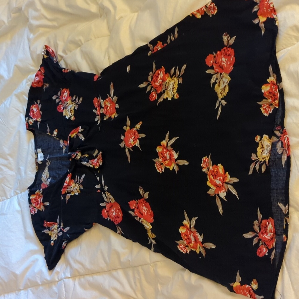 Ivy & Main Dark Blue Floral Dress Low Cut w/ Tie